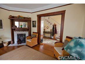 386 South French Broad Avenue - Photo 4