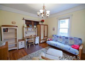 386 South French Broad Avenue - Photo 7