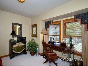 460 Rhododendron Lane - Photo 18
