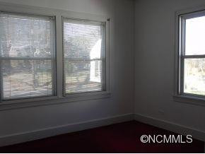 25 Oakwood Street - Photo 8