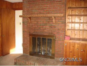 445 Maple - Photo 12