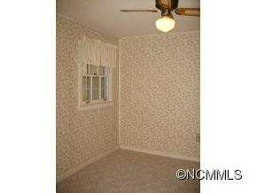 445 Maple - Photo 18