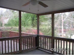 445 Maple - Photo 7