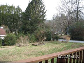 445 Maple - Photo 10