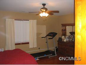 12 Bugg - Photo 12