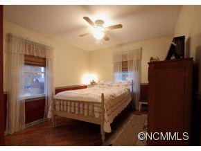 407 Wilson Avenue - Photo 9