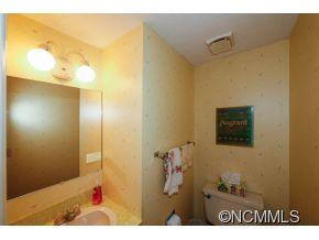 88 Laurelwood Circle W. Unit 11 - Photo 11