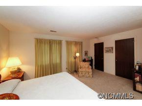 88 Laurelwood Circle W. Unit 11 - Photo 14