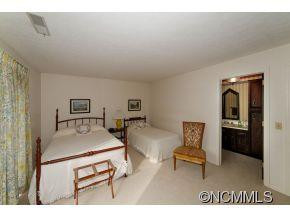 88 Laurelwood Circle W. Unit 11 - Photo 17