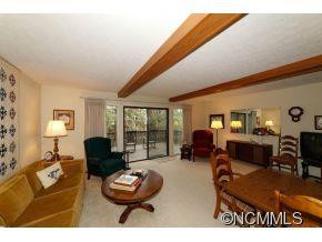 88 Laurelwood Circle W. Unit 11 - Photo 4