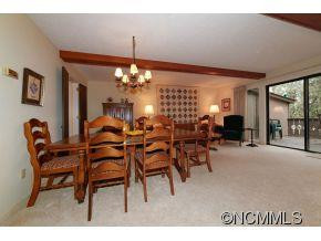88 Laurelwood Circle W. Unit 11 - Photo 6