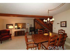 88 Laurelwood Circle W. Unit 11 - Photo 7