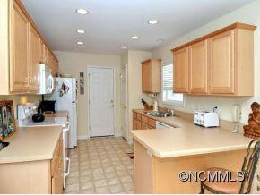 295 CHARLESTOWN DRIVE - Photo 6