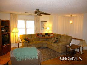 22 Clovernook Drive - Photo 2
