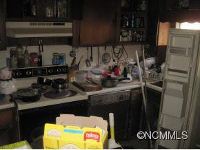 215 Summit - Photo 3