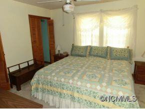  - Photo 5