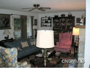 110 Sourwood Lane - Photo 4