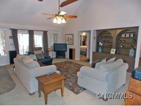 440 Duck Pond Lane - Photo 3