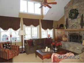 115 Fairway Drive - Photo 2