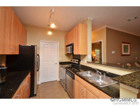 2000 Olde Eastwood Village Blvd 201 - Photo 4