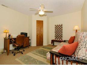 44 EMMET HOLLAR - Photo 12