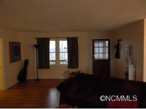 558 White Oak Mountain Road - Photo 3