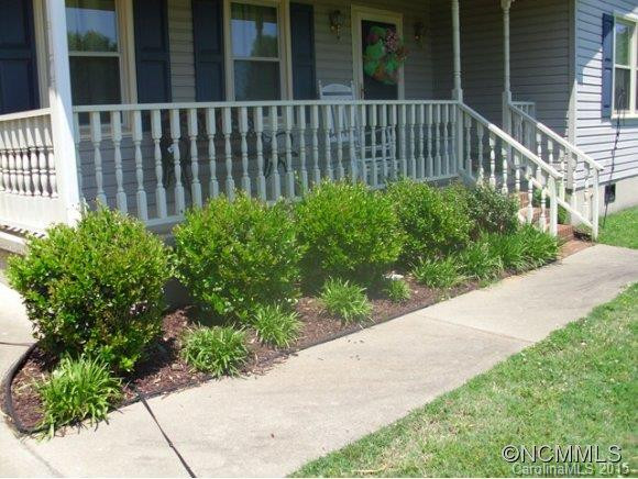 106 DAKOTA STREET - Photo 2