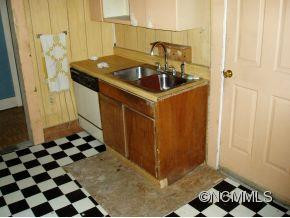 183 Pennsylvania Avenue - Photo 6