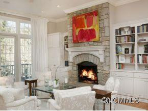 304 Pine Forest Trace - Photo 3