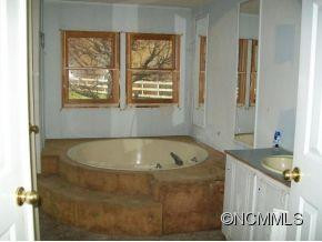 249 NORA DRIVE - Photo 10