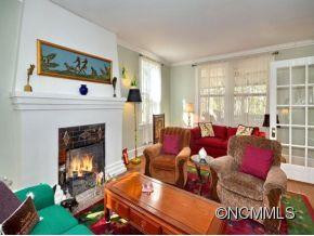24 TACOMA STREET - Photo 5