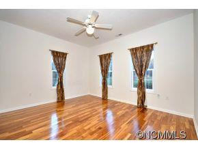 209 Cambridge Drive - Photo 8