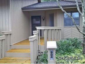 904 Red Oak Drive - Photo 2