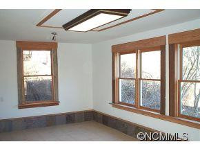 136 Swannanoa Ave - Photo 16