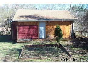 136 Swannanoa Ave - Photo 4