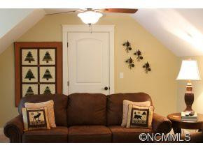 151 Hillside Drive - Photo 7