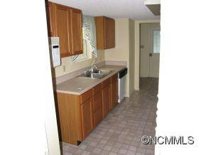 726 Bearwallow Road - Photo 7