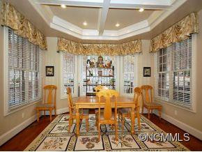 54 VILLAGE POINTE LANE - Photo 6