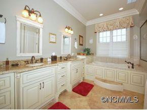 54 VILLAGE POINTE LANE - Photo 9