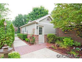 118 Glenbrook Drive - Photo 2