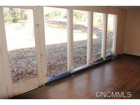 71 East Marshall Street - Photo 4