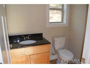 62 MOORE AVENUE - Photo 12