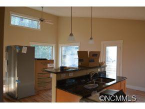 62 MOORE AVENUE - Photo 8