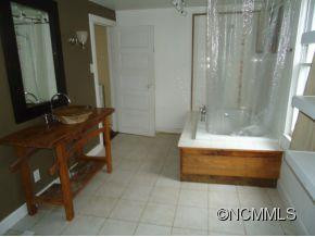 54 Lotus Drive - Photo 3