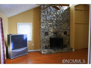 812 Clarks Branch Road - Photo 4