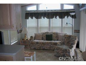 66 Polka Ln - Photo 2
