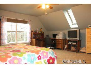 127 Kingsgate Rd. - Photo 18