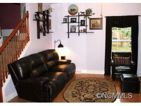 127 Kingsgate Rd. - Photo 3