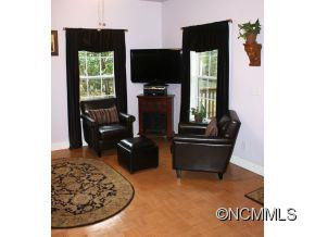 127 Kingsgate Rd. - Photo 4