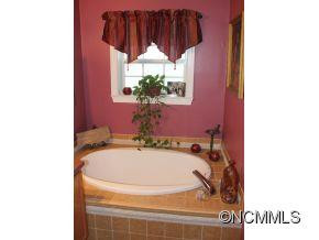 127 Kingsgate Rd. - Photo 9